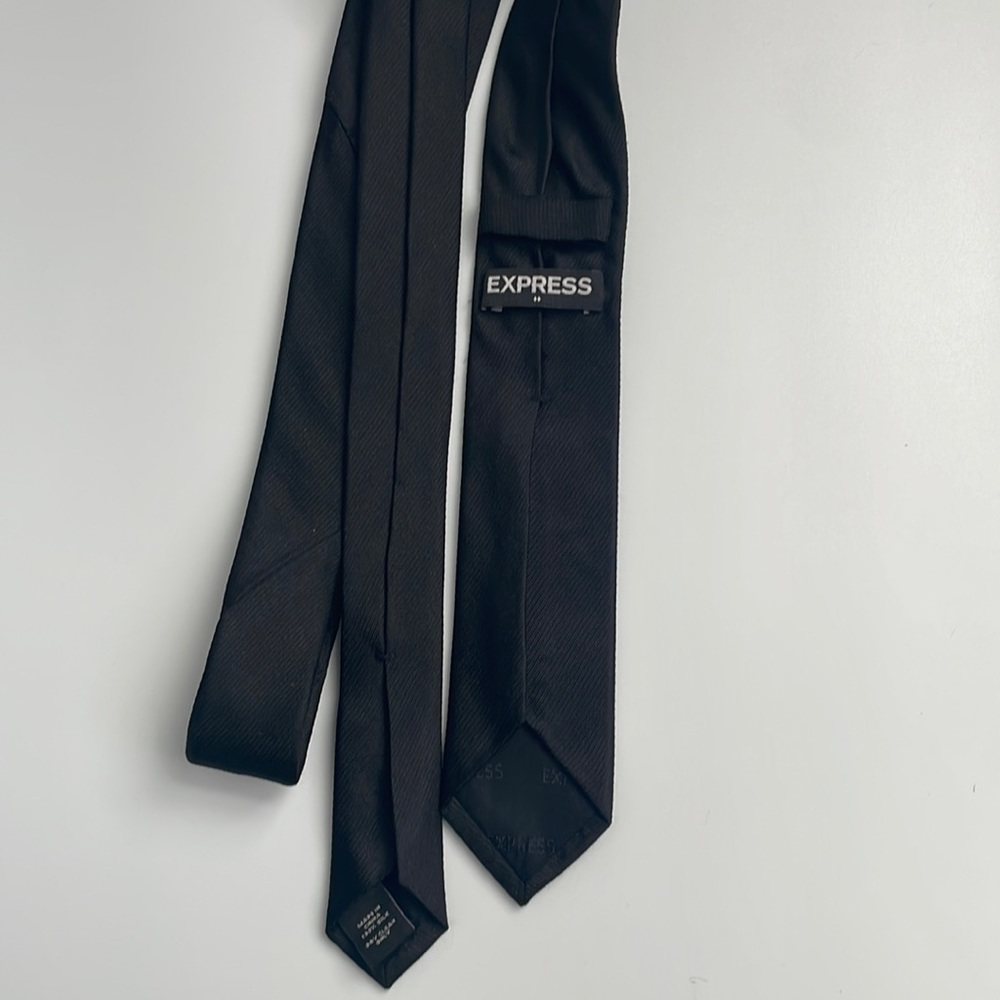 Men’s Express Tie